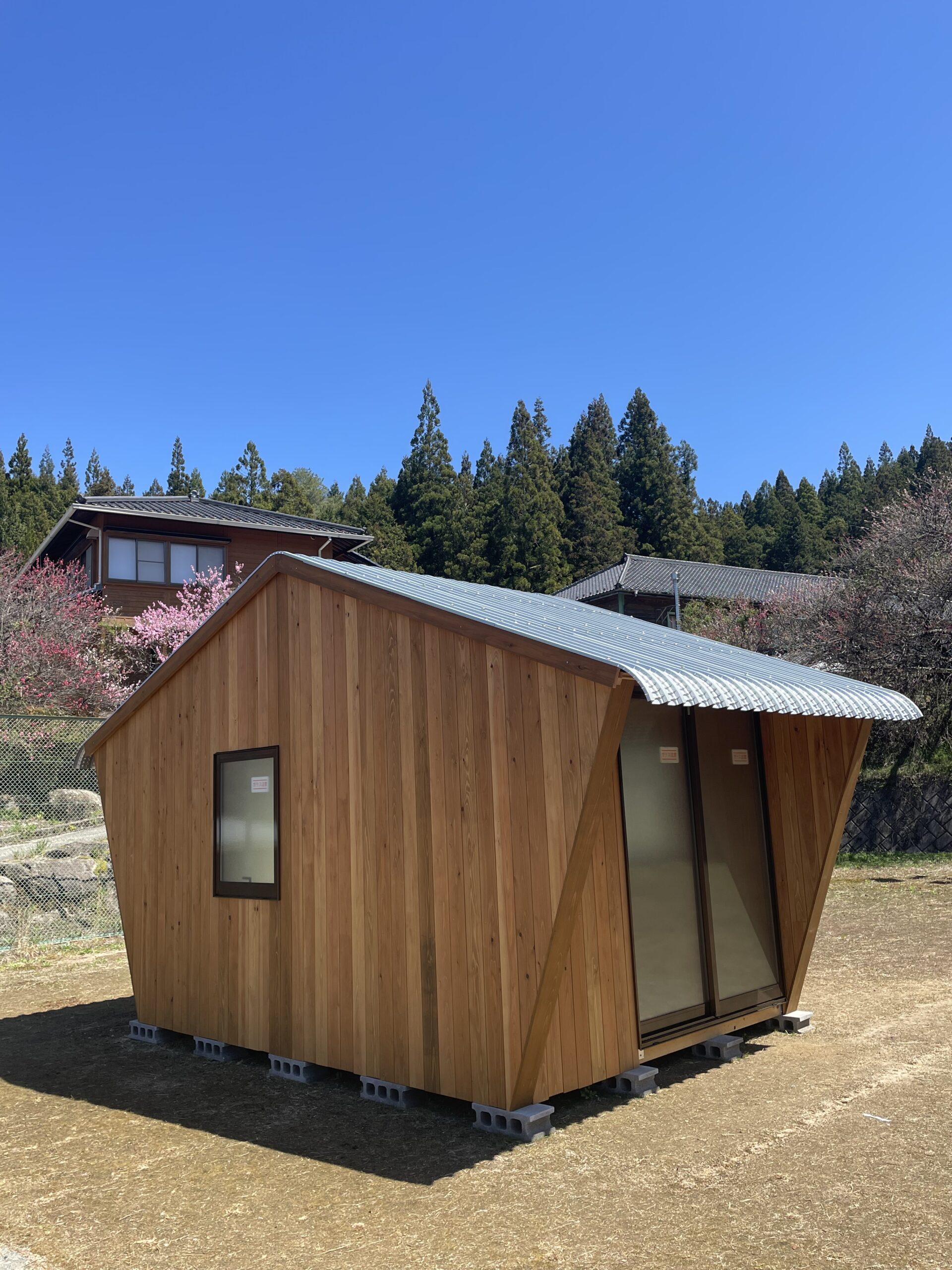 Hut 長期設置モデル